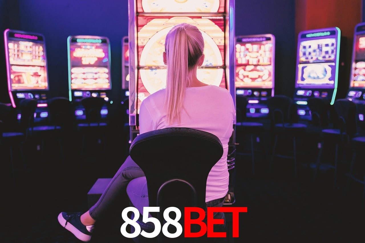 Mesa de Blackjack 858bet